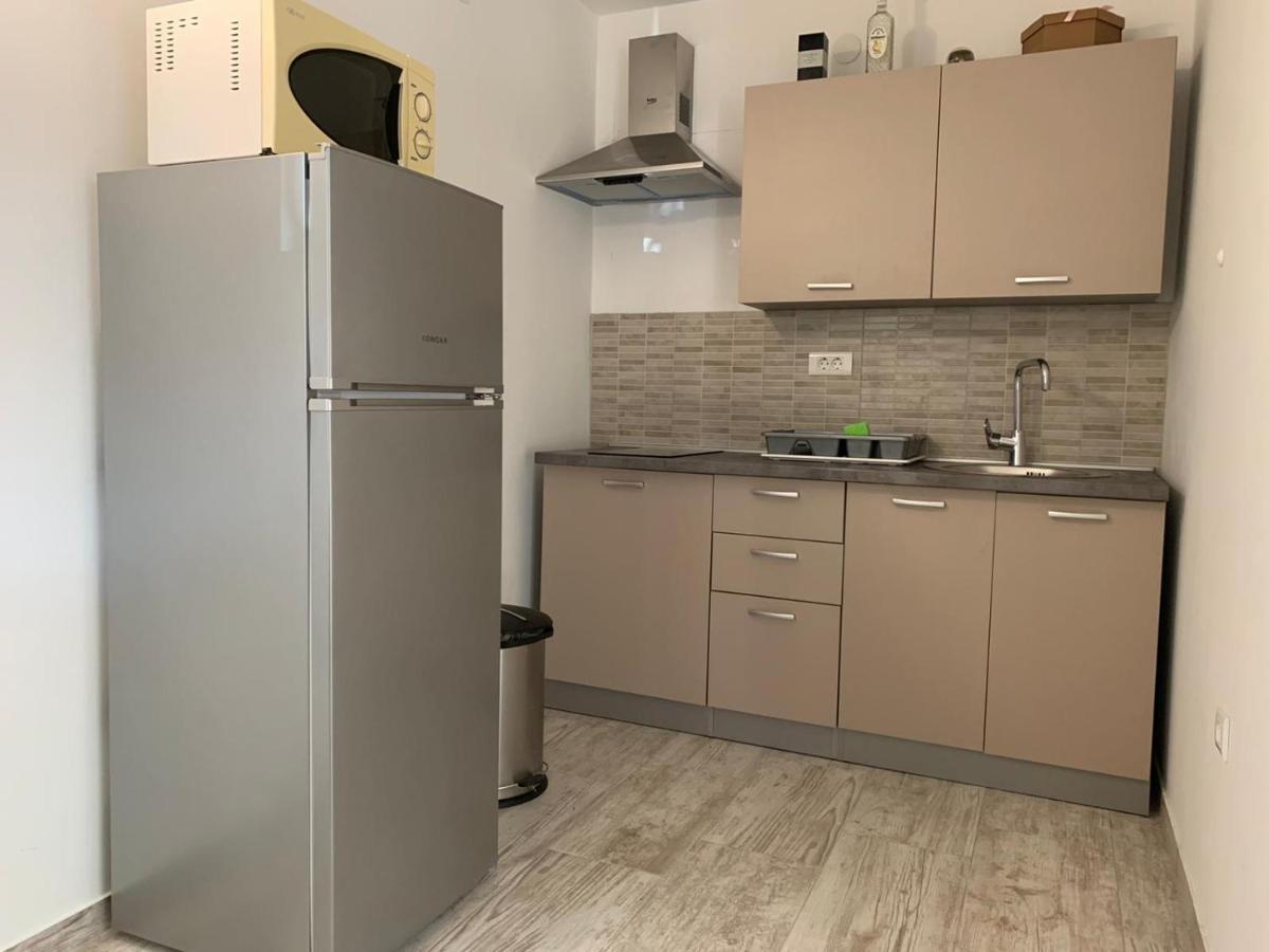 Apartment Mirakul Сень Экстерьер фото